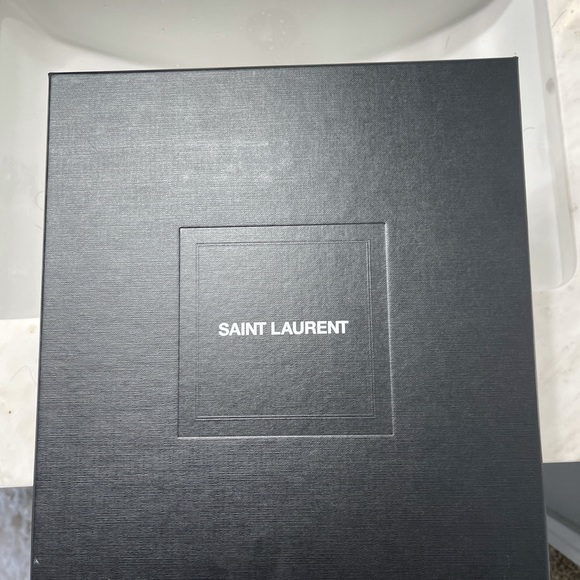 100% AUTHENTIC YSL SAINT LAURENT OPYUM SANDALS
SZ 41.5
FINAL PRICE: $990 - Picture 2 of 9